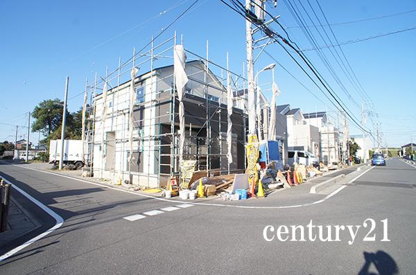 Local photos, including front road. 10 / 27 shooting