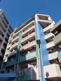 Building appearance. Appearance (front)