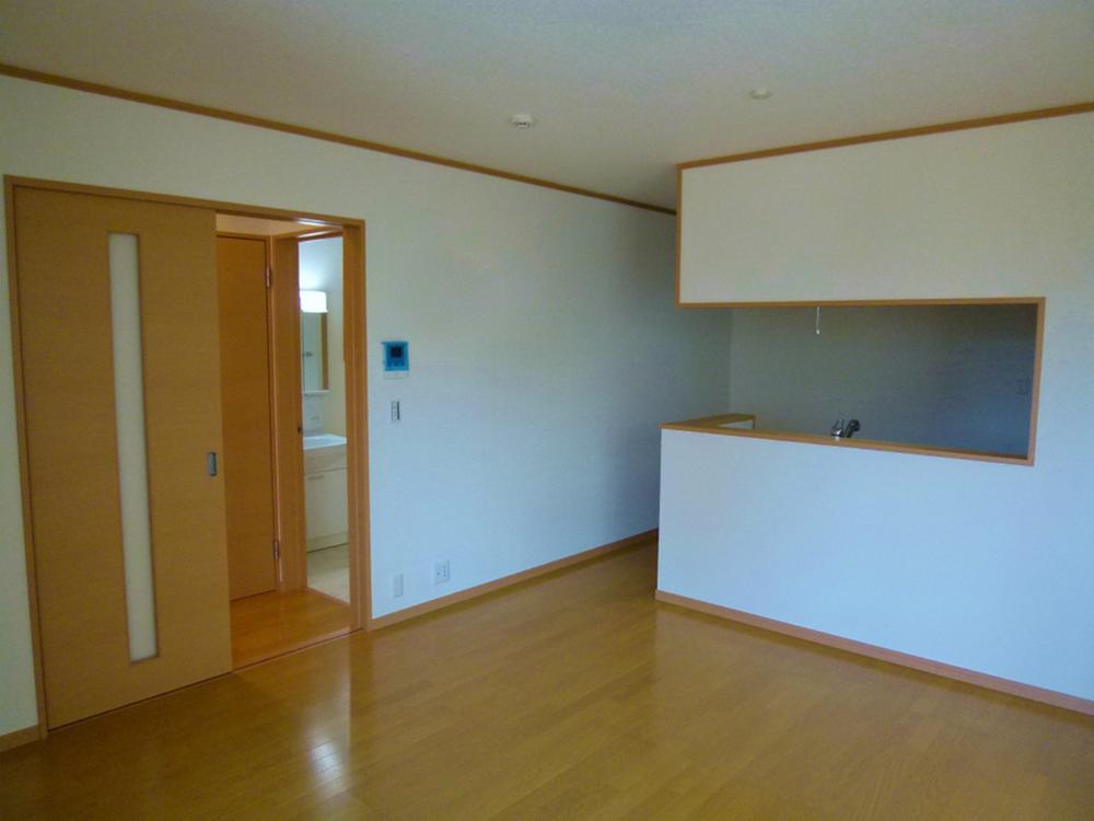 Living. Reference construction cases: Living