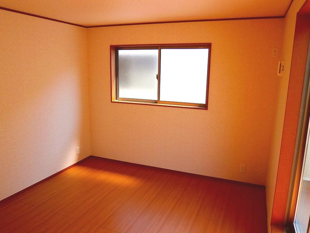 Non-living room. Spacious living space with all the living room storage space: 1 Building