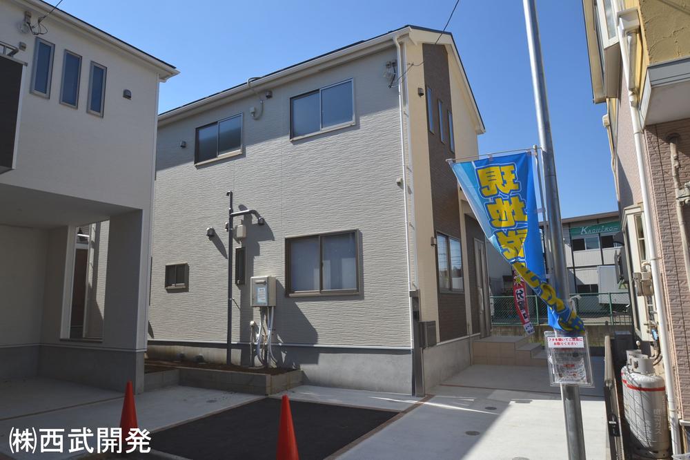 Local appearance photo. Local 1 Building (October 2013) Shooting