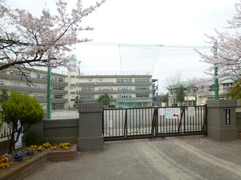 Primary school. Muneoka to elementary school 450m