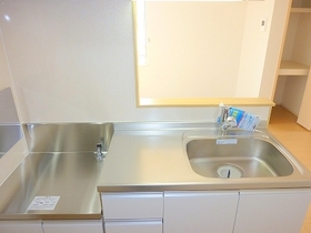 Kitchen. Spacious kitchen. 