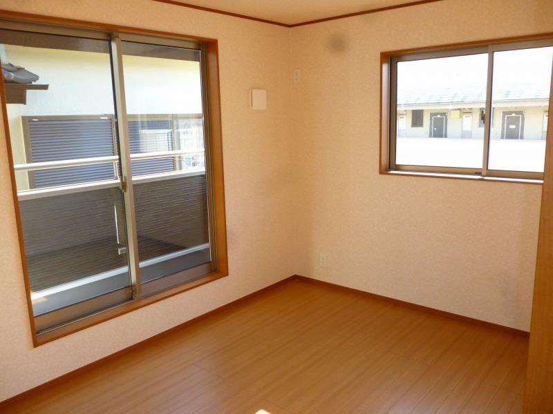 Non-living room. Building 2 room (October 2013) Shooting