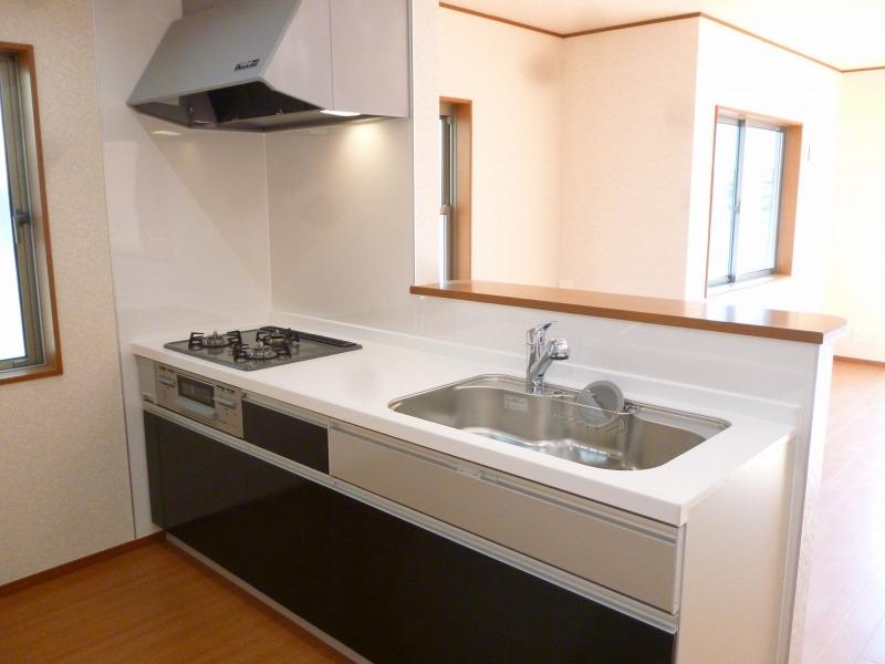 Kitchen. Building 2 Kitchen (October 2013) Shooting