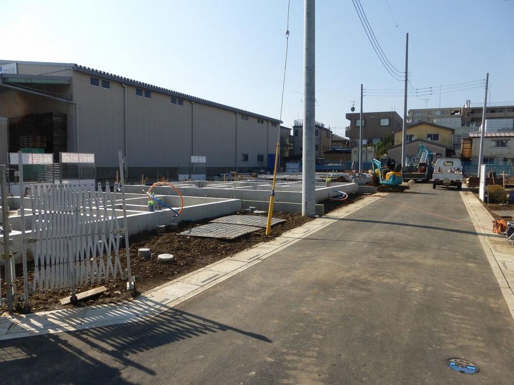 Local appearance photo. Local (11 May 2013) Shooting