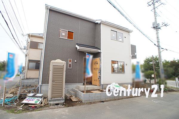 Local photos, including front road. 10 / 19 shooting Completion of framework