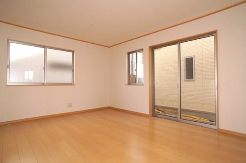 Living. (D Building) A bright feeling of freedom living dining kitchen