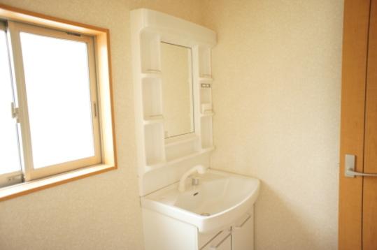 Wash basin, toilet. bathroom