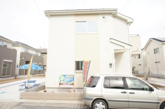 Local appearance photo. Building appearance