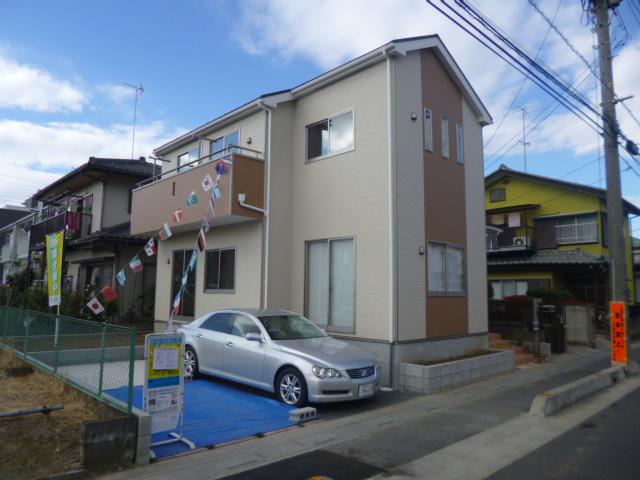 Local appearance photo