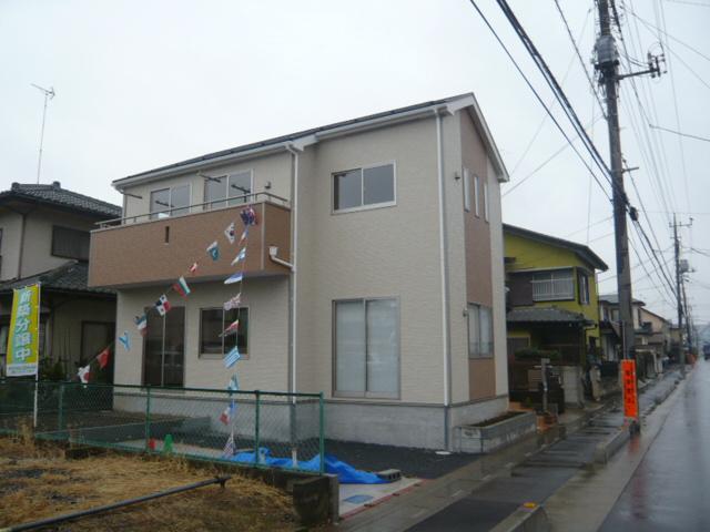 Local photos, including front road.  ◆ Front public road There is also a room! Traffic volume also Easy also parking in fewer! 