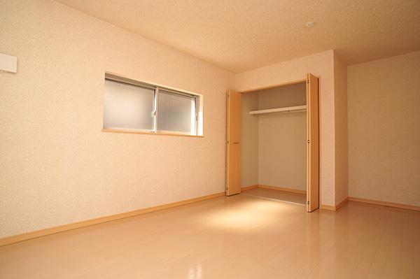 Non-living room. Building 2