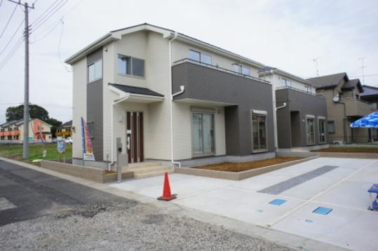 Other. Building appearance