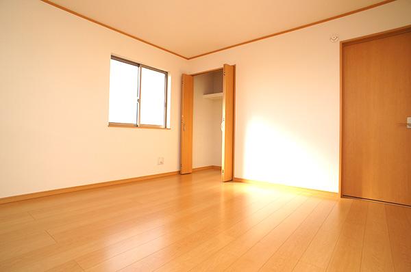 Non-living room. Indoor (10 May 2013) Shooting A Building