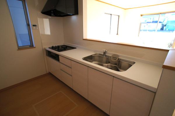 Kitchen. Indoor (11 May 2013) Shooting B Building