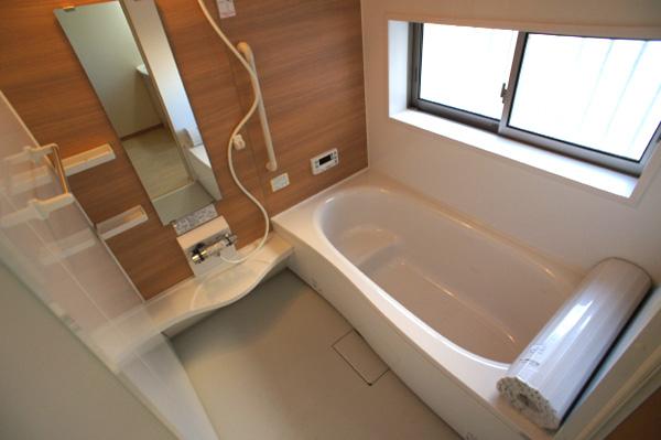 Bathroom. Indoor (11 May 2013) Shooting B Building