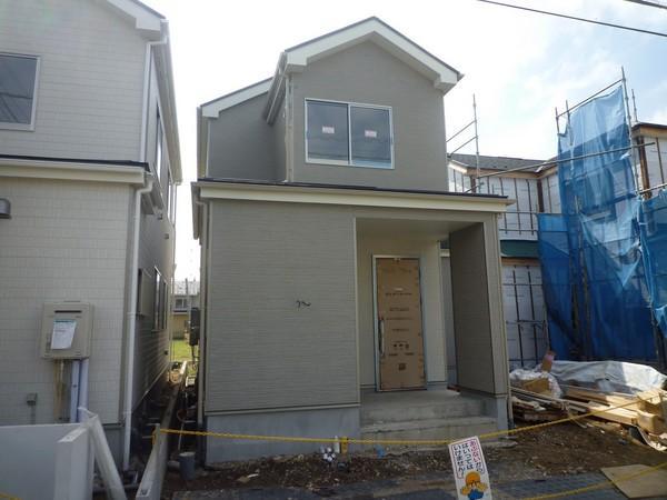 Local photos, including front road