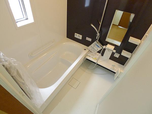 Bathroom. Indoor (September 2013) Shooting Building 2