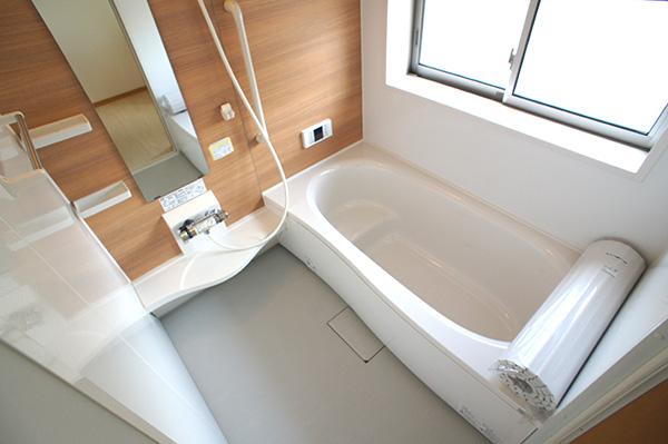 Bathroom. Indoor (12 May 2012) shooting A Building