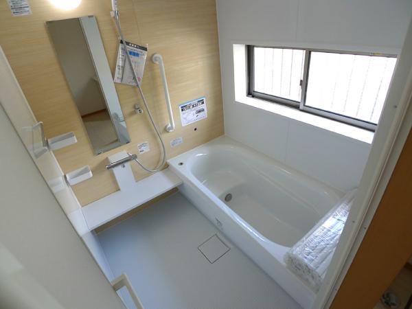 Bathroom. Indoor (September 2013) Shooting Building 2