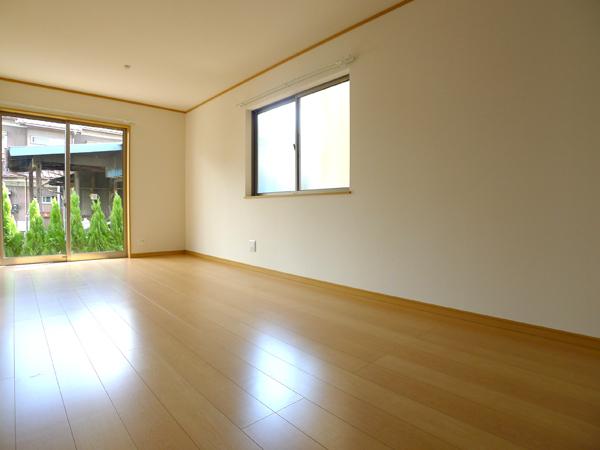 Living. Indoor (September 2013) Shooting Building 2