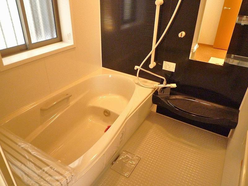 Model house photo. Sunny popular counter kitchen in the day boast of a good location a corner lot and neighboring land parking, Spacious 17 Pledge facing south is attractive on the same day of your tour Allowed newly built My home is 24,800,000 yen attractive