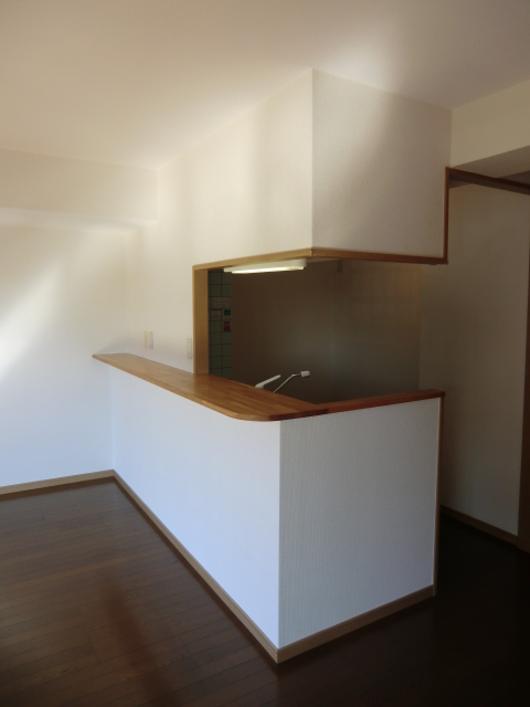 Living and room. Face-to-face kitchen ☆ It also impetus conversation of family