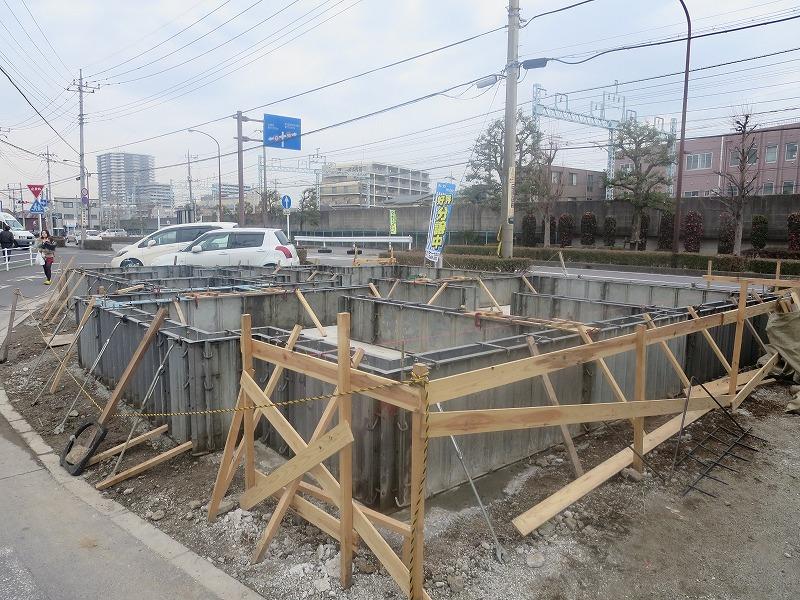 Local appearance photo. Local (12 May 2013) Shooting