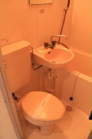 Toilet. 3-point unit