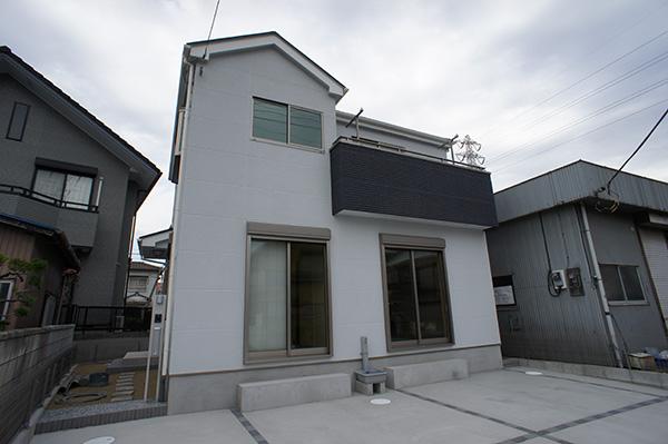 Local appearance photo. South living ・ Day on the balcony preeminent site (November 2013) Shooting