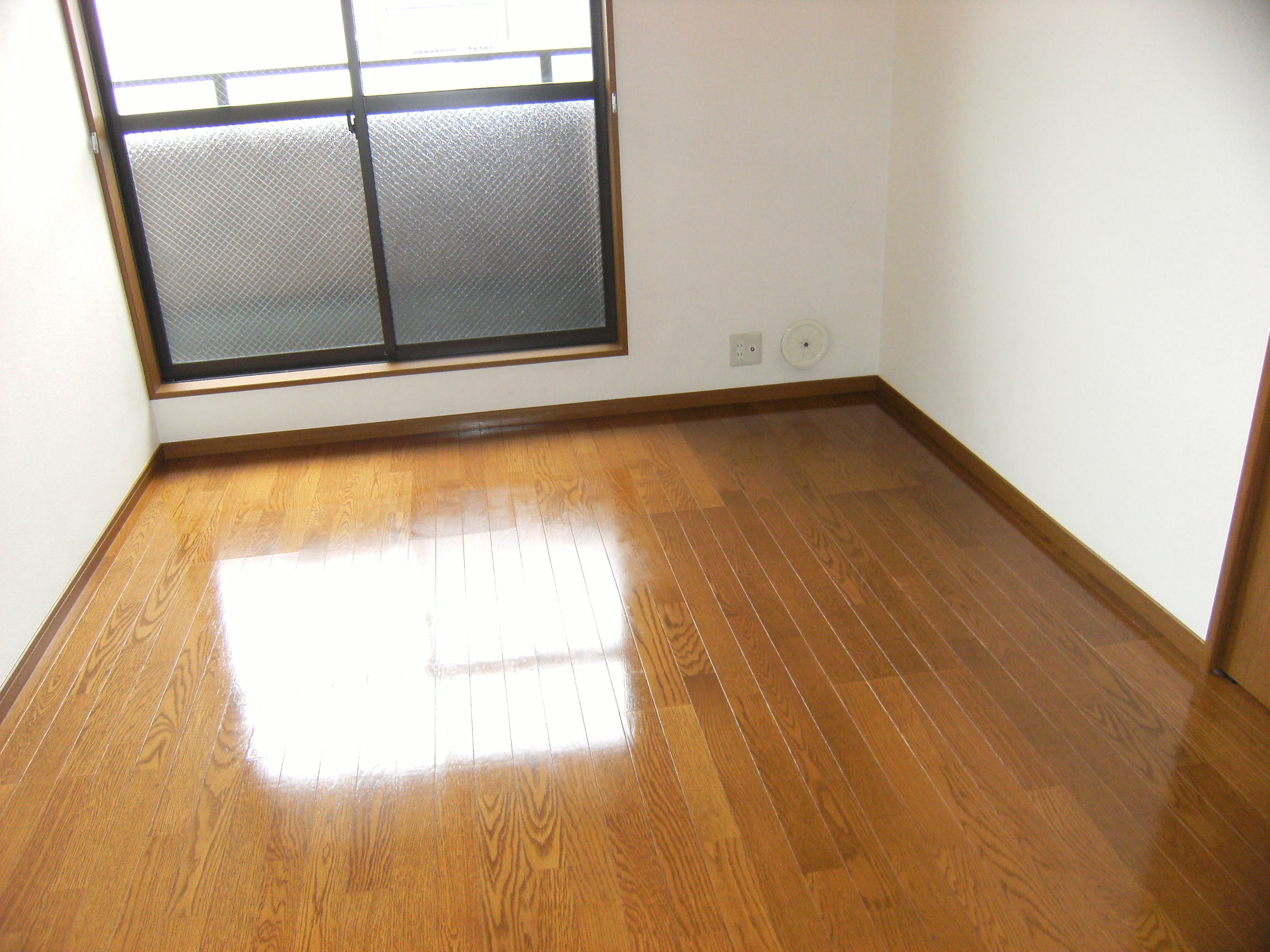 Other room space. Western-style room