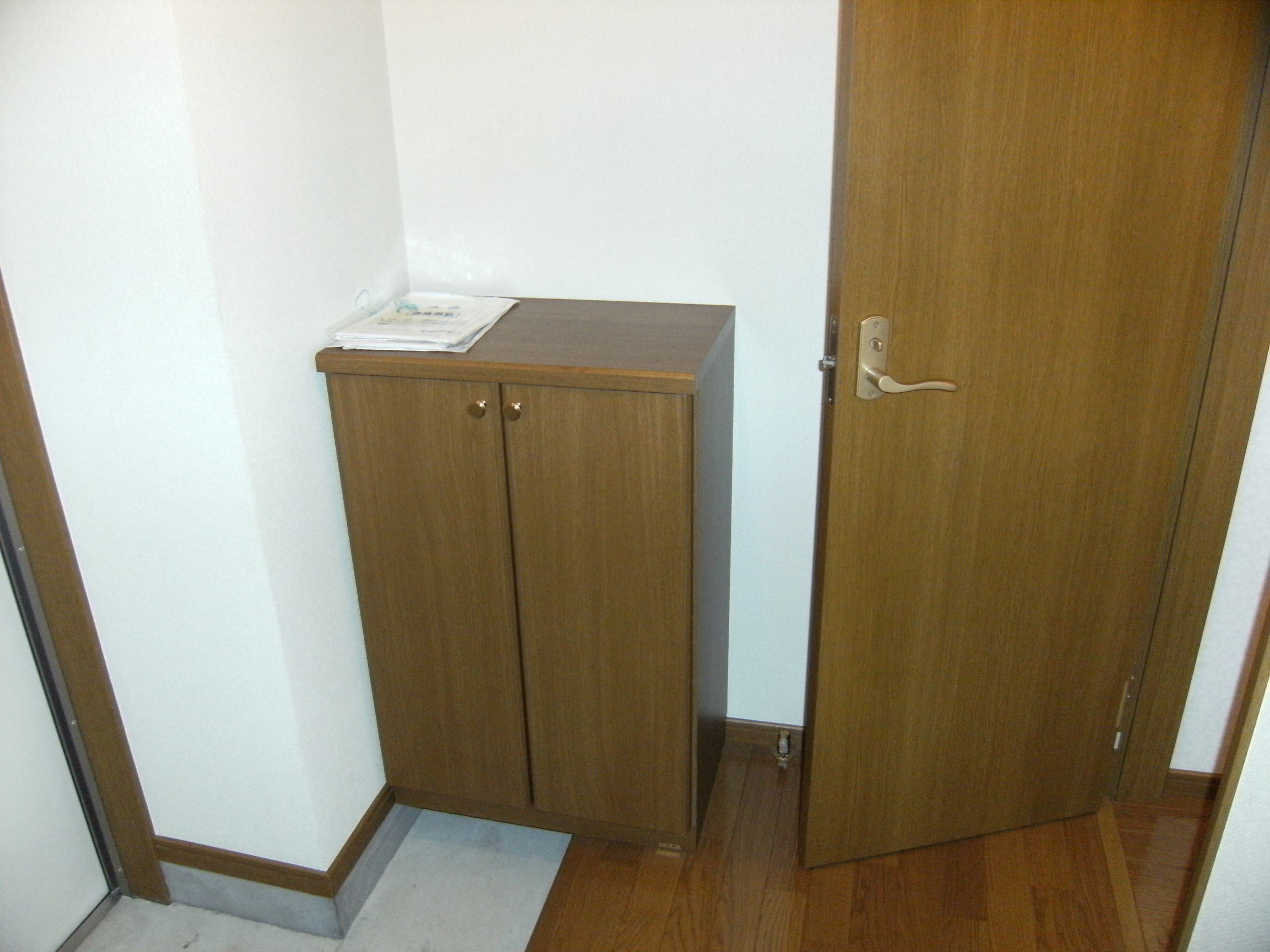 Entrance. Cupboard