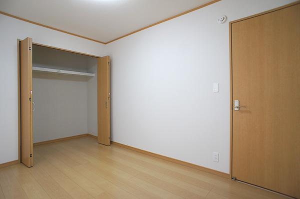 Non-living room. Indoor (11 May 2013) Shooting 1 Building