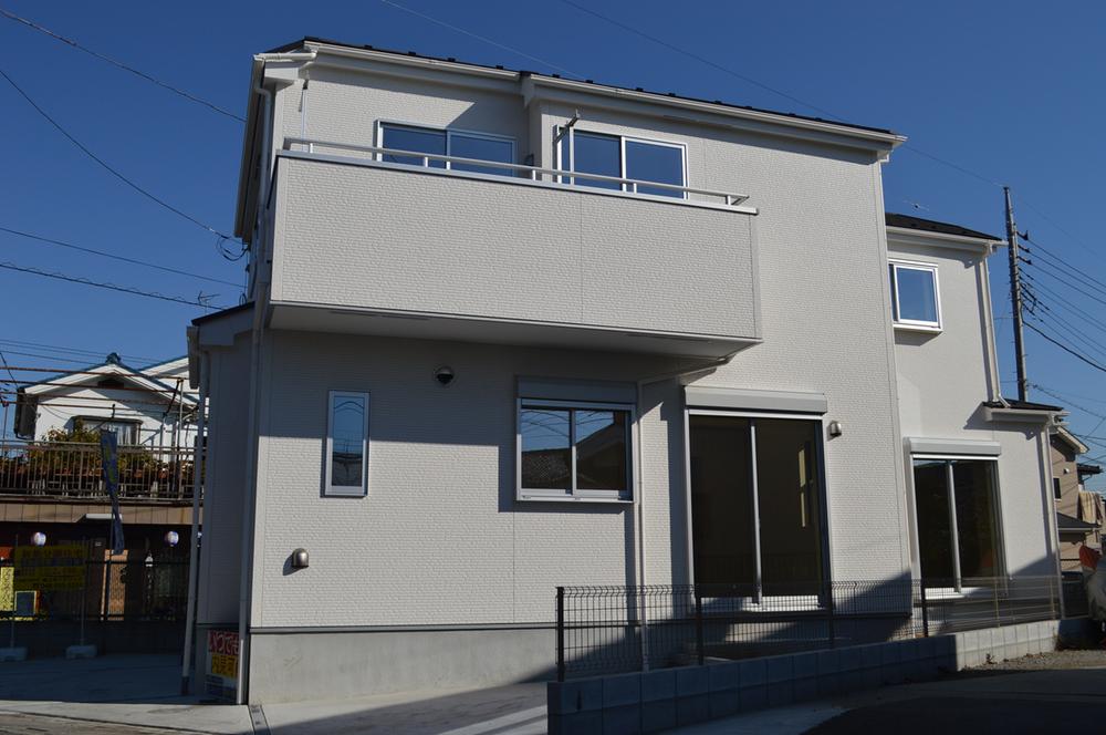 Local appearance photo