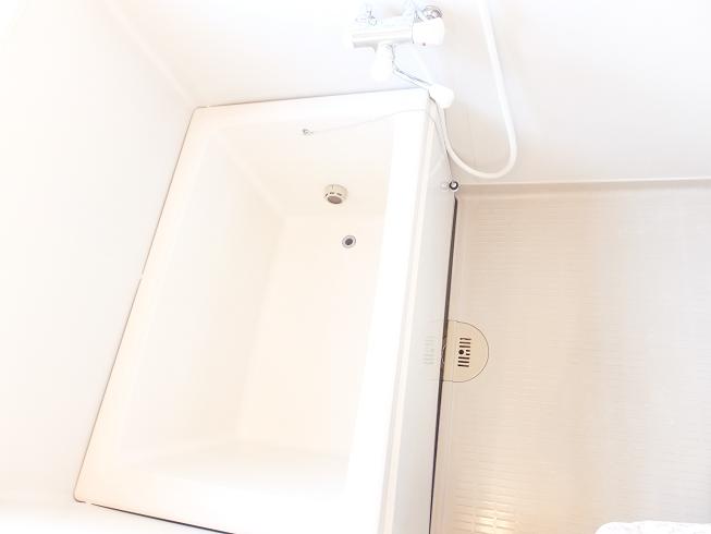 Bath. Add 焚給 hot water ・ Madoyu