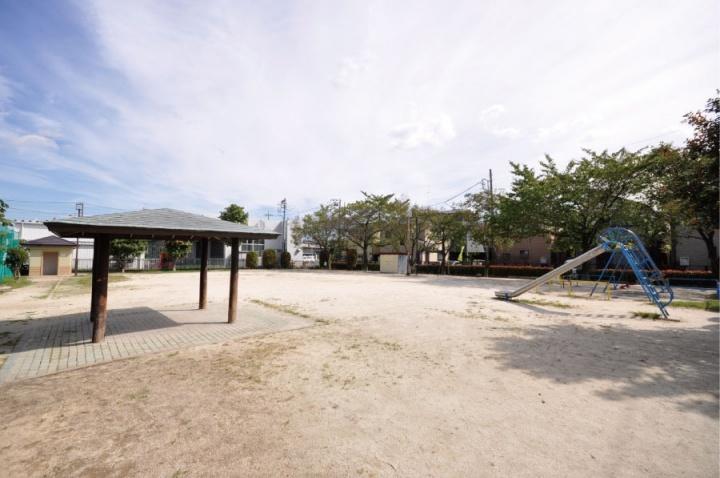 park.  [Shinzen third park ... 6-minute walk (430m)] 430m to