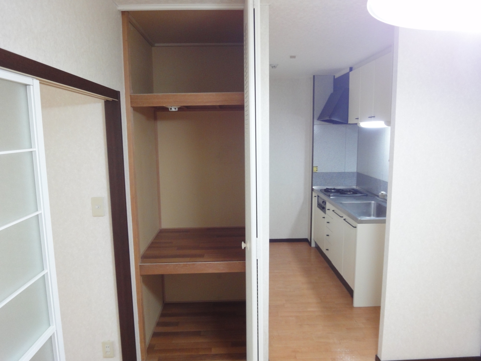 Receipt. Storage of dining