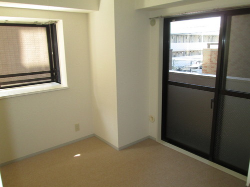 Other room space. Western-style (about 4.5 tatami mats)
