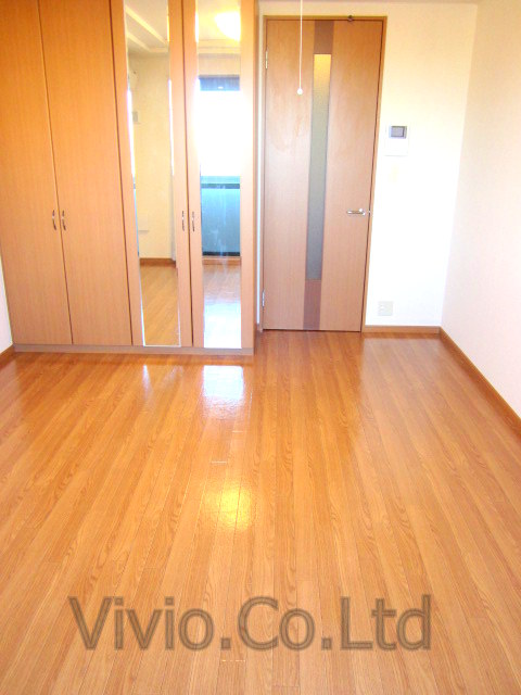 Living and room. Bright room sunny!