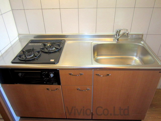 Kitchen. 2 lot gas stoves fully equipped kitchen