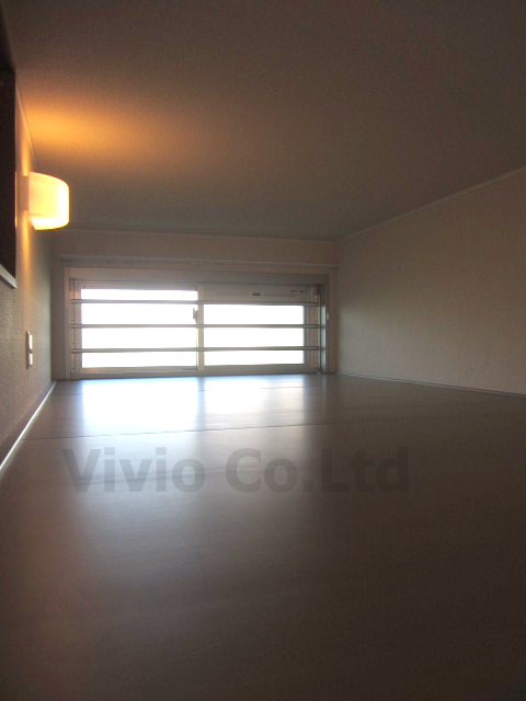 Other room space. Large loft space