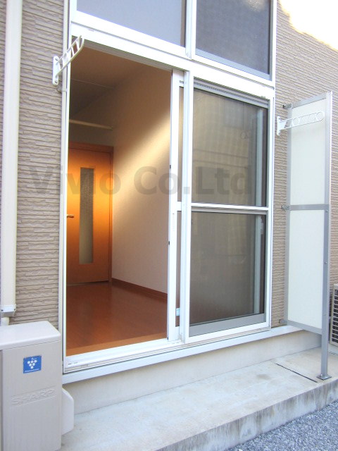 Balcony. Clothesline space