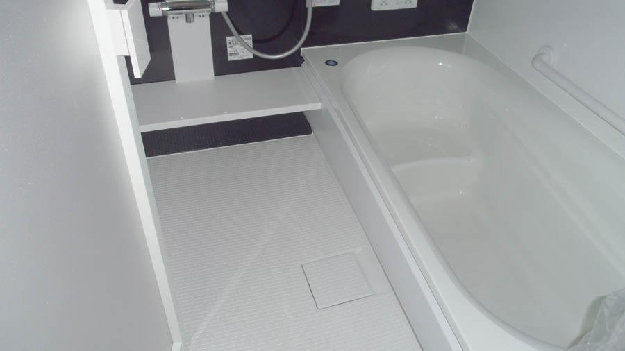 Bathroom. Was building completed. Such as the actual image from per yang, We have to wait all the time so you can see directly.