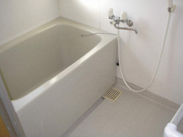 Bath. Bright Bathing of the start of light