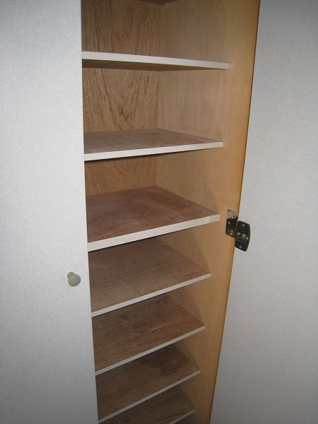 Receipt. Plenty of shoe rack