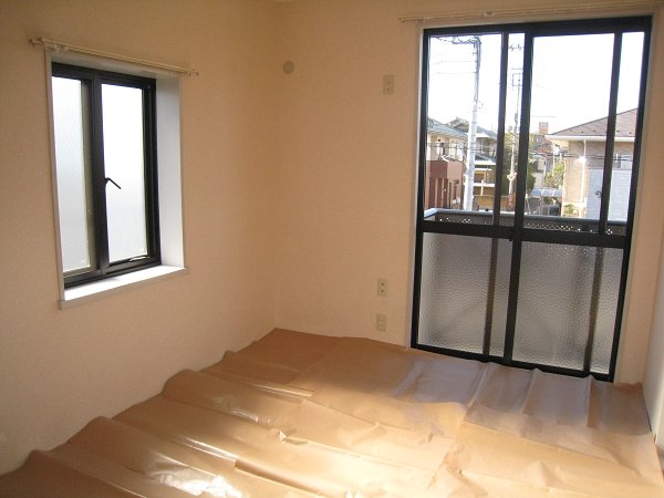 Other. Bright many windows because it is a corner room