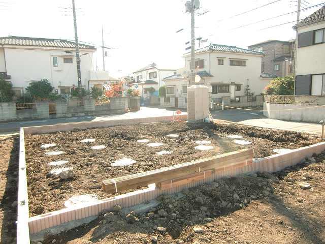 Other local. There is one minute car space! Local 1 Building (November 2013) Shooting