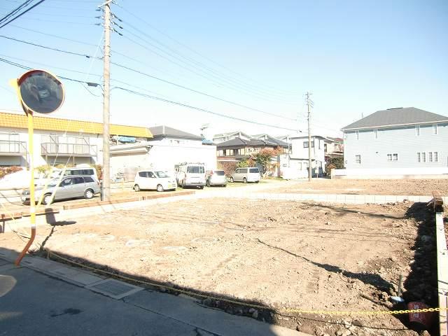 Local photos, including front road. Local Building 2 (November 2013) Shooting