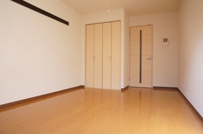 Living and room. You can use spacious with storage! 